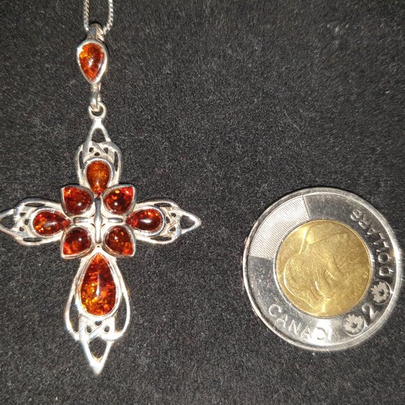 Wonderful 2.25’’ Large Baltic Amber Sterling Silver Cross Pendant Necklace - Picture 8 of 11
